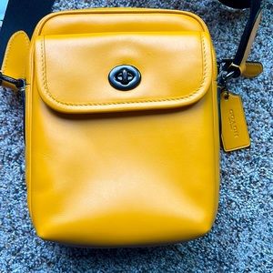 Coach heritage crossbody bag -Yellow (Unisex)